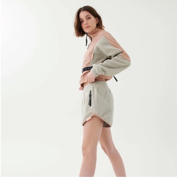 P.E. Nation Silver Static Shorts Size XL - Picture 2 of 5